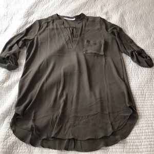 Olive roll tab tunic top